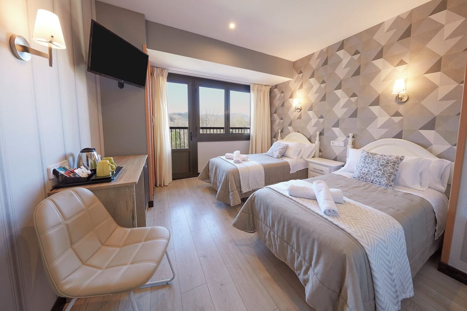 Minibar, desk, free WiFi, bed sheets