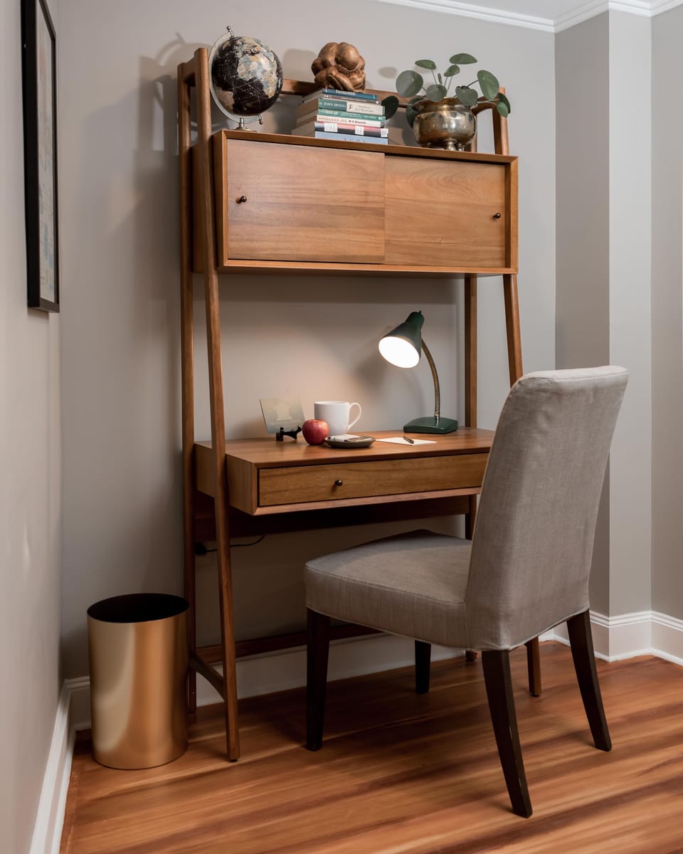 Standard Room, 1 Bedroom, Non Smoking (Room 3) | Individually decorated, individually furnished, desk, laptop workspace