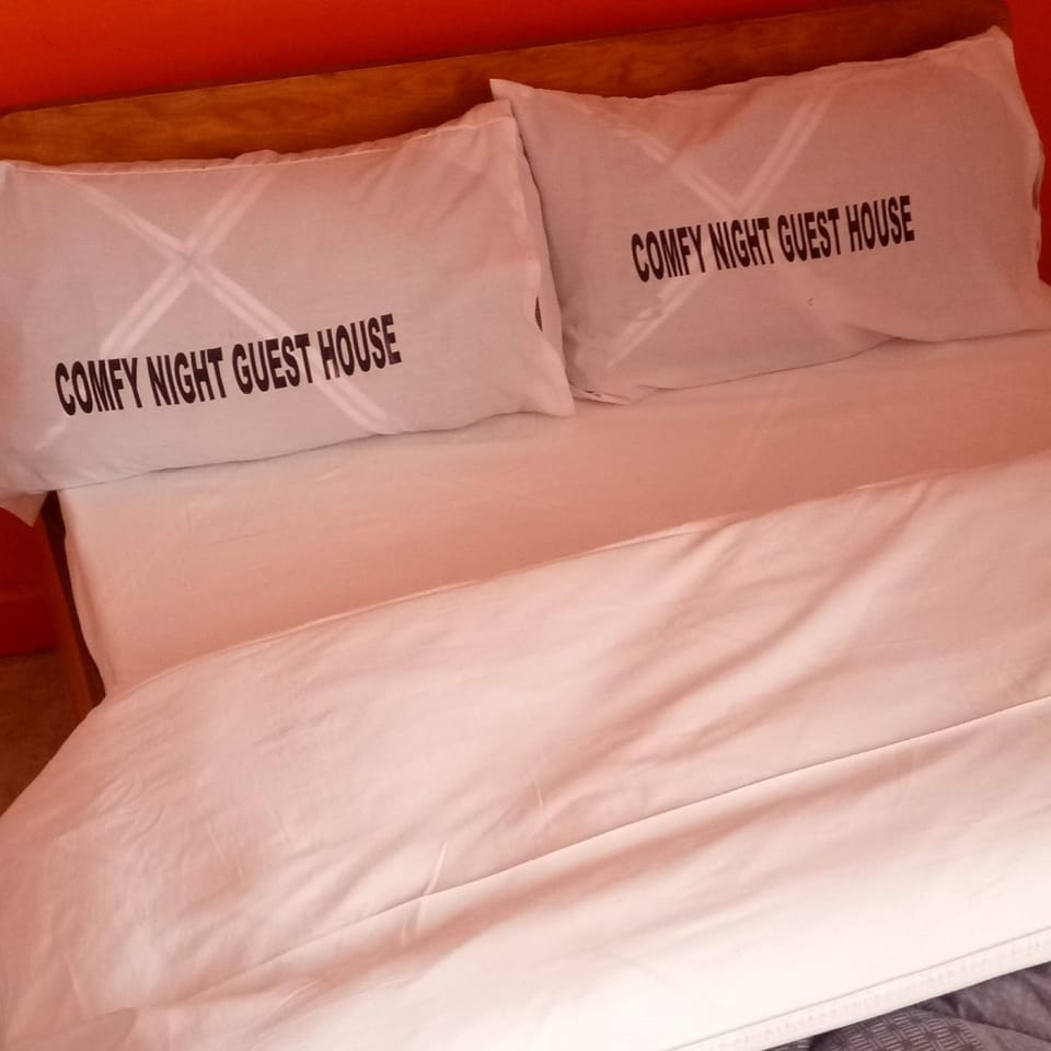 Double Room | Desk, free WiFi, bed sheets