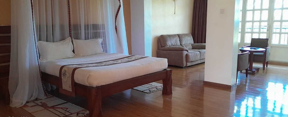 Standard Room | Desk, iron/ironing board, free WiFi, bed sheets
