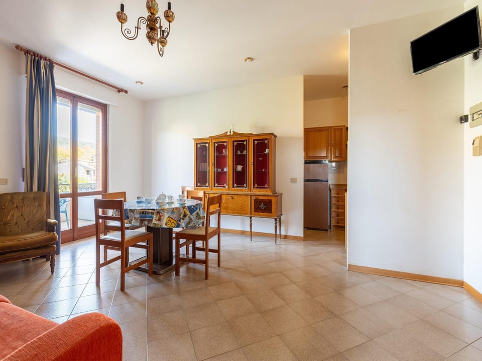 Apartment | Dining