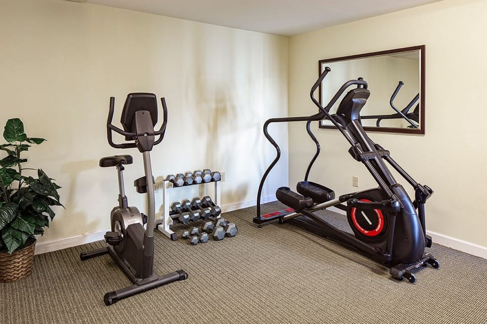 Affordable Suites Augusta Hotel in Martinez