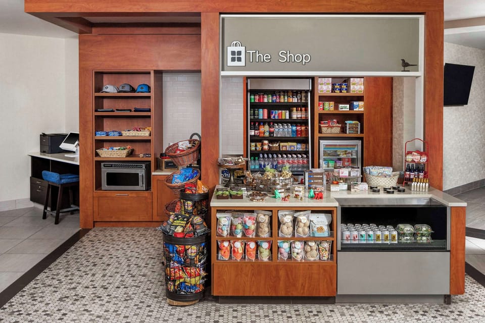 Snack bar