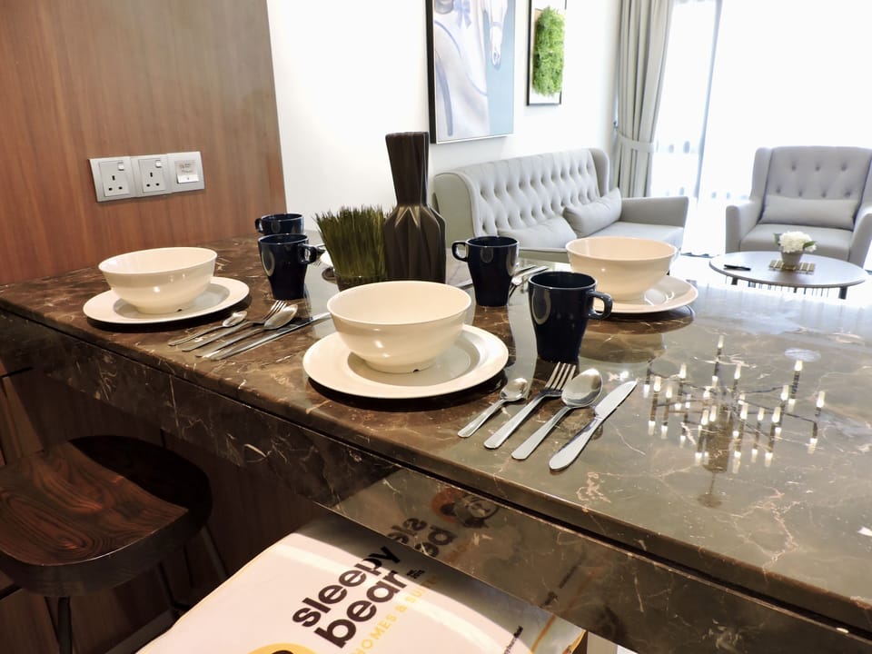 City Apartment, 1 Bedroom (GS 18-11) | In-room dining