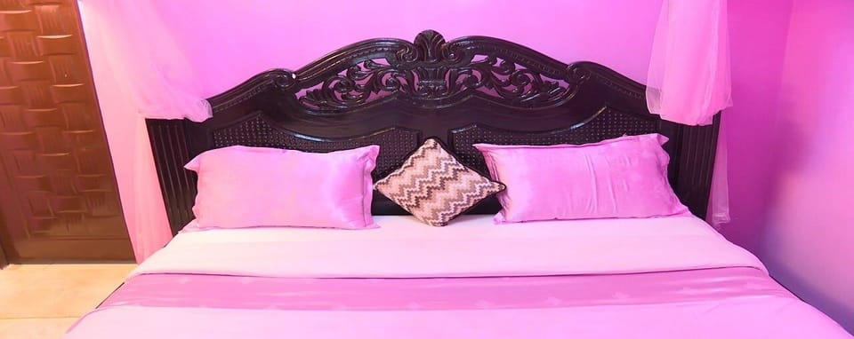 Executive Room | Memory foam beds, in-room safe, desk, free WiFi