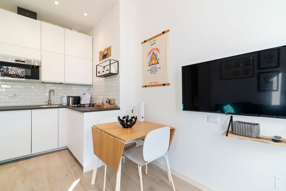Apartment, 1 Bedroom | In-room dining