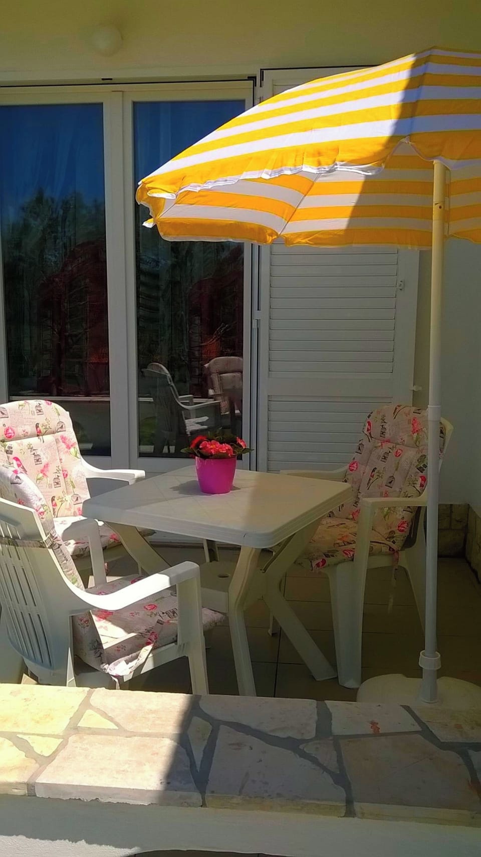 Apartment, 1 Bedroom, Smoking, Balcony | Outdoor dining