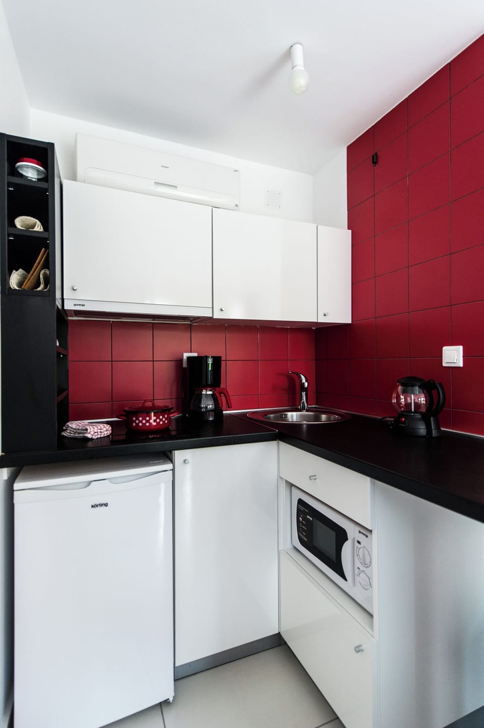 Apartment, 1 Bedroom, Balcony, Garden View | Interior