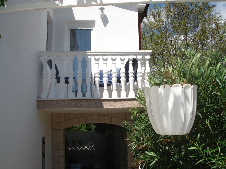 Apartment, 2 Bedrooms, Smoking, Balcony | Exterior