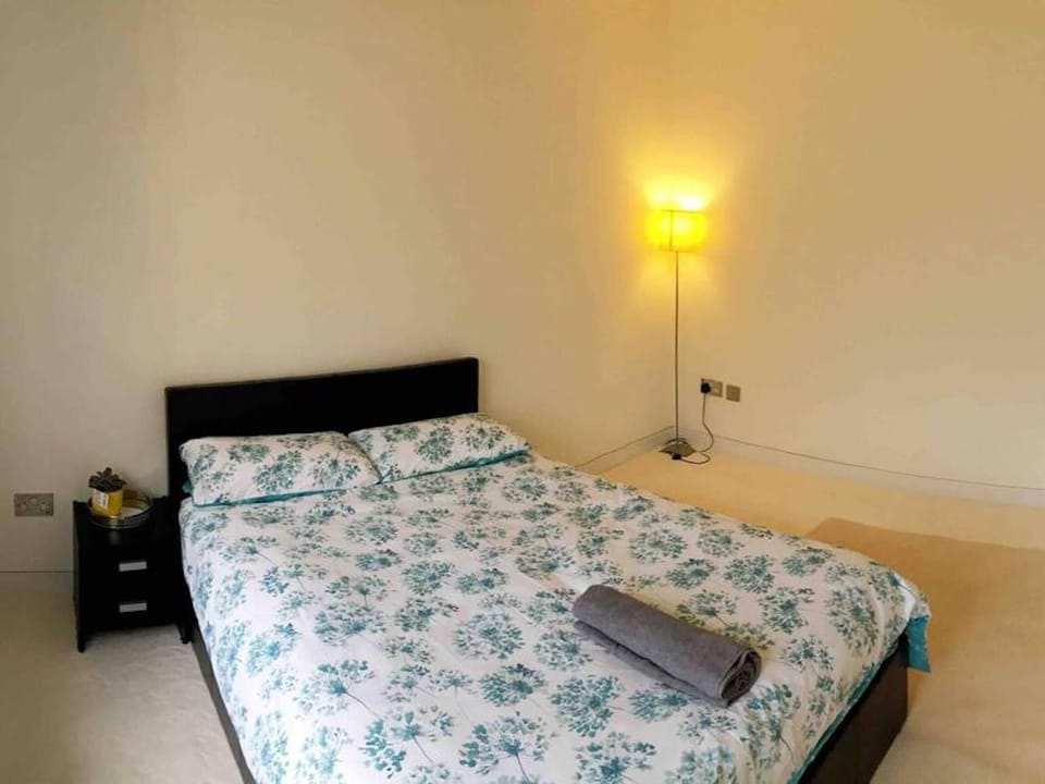 Room, 1 Bedroom | 1 bedroom, WiFi, bed sheets