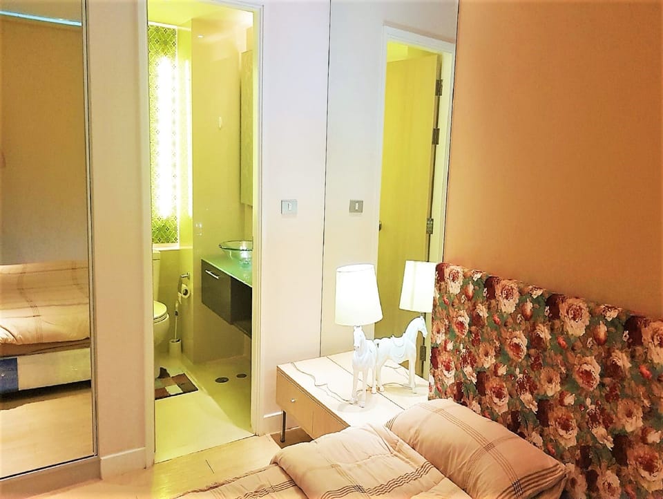 Condo, 1 Bedroom, Smoking, Balcony | 1 bedroom
