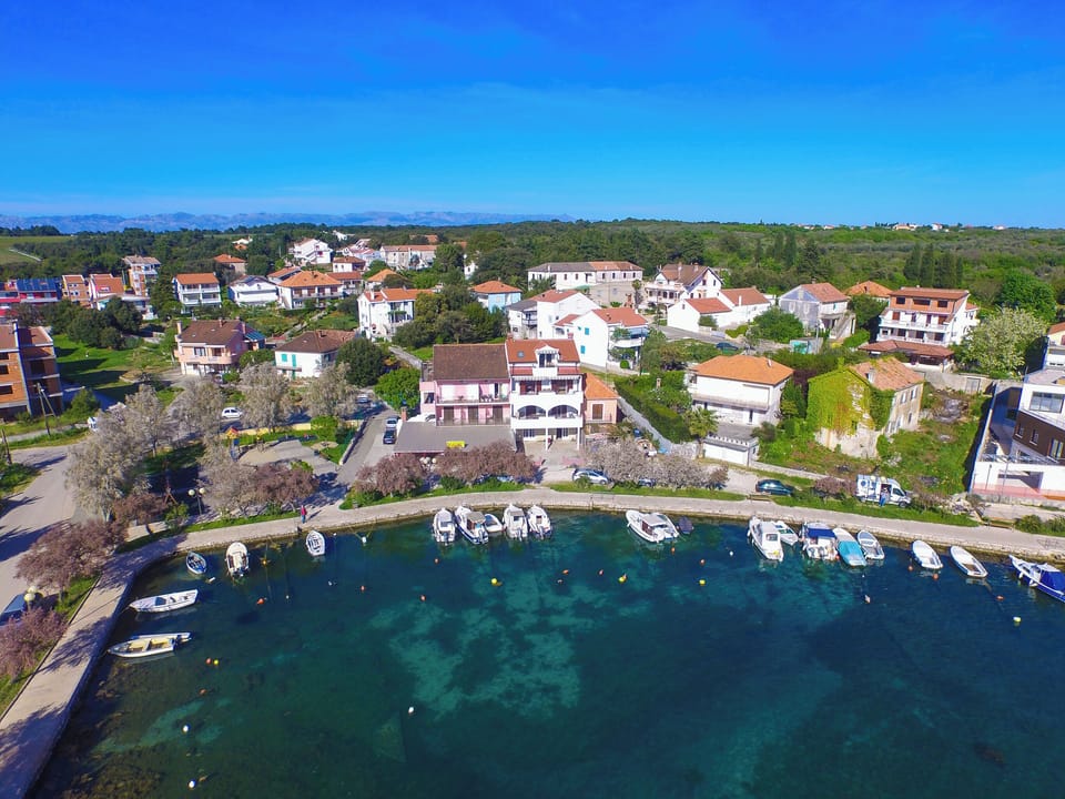 Apartment, 2 Bedrooms, Balcony, Ocean View | Front of property