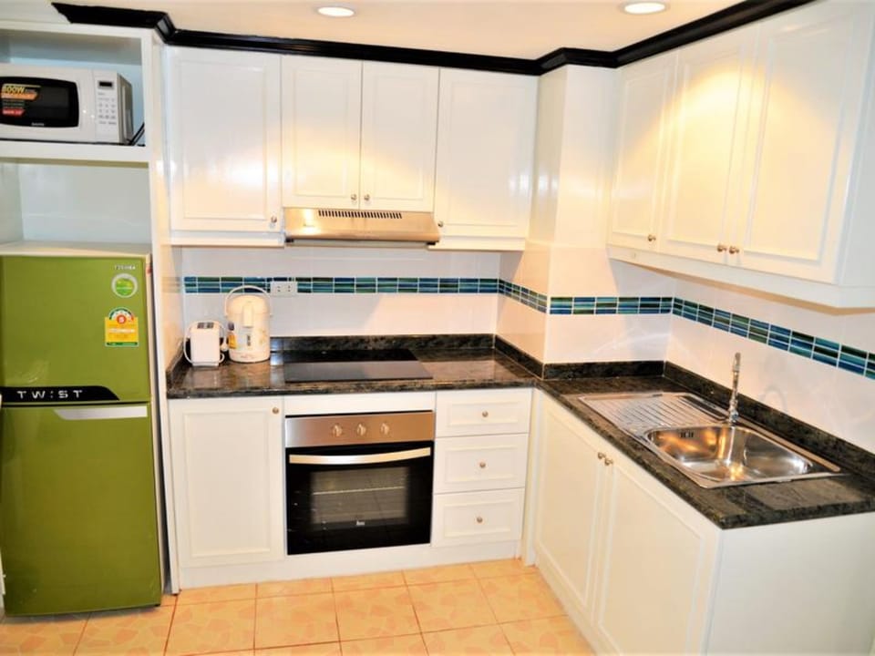 Apartment, 1 Bedroom, Smoking, Balcony | Interior