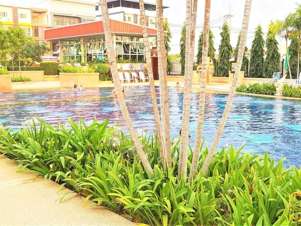 Apartment, 1 Bedroom, Smoking, Balcony | Pool | Outdoor pool
