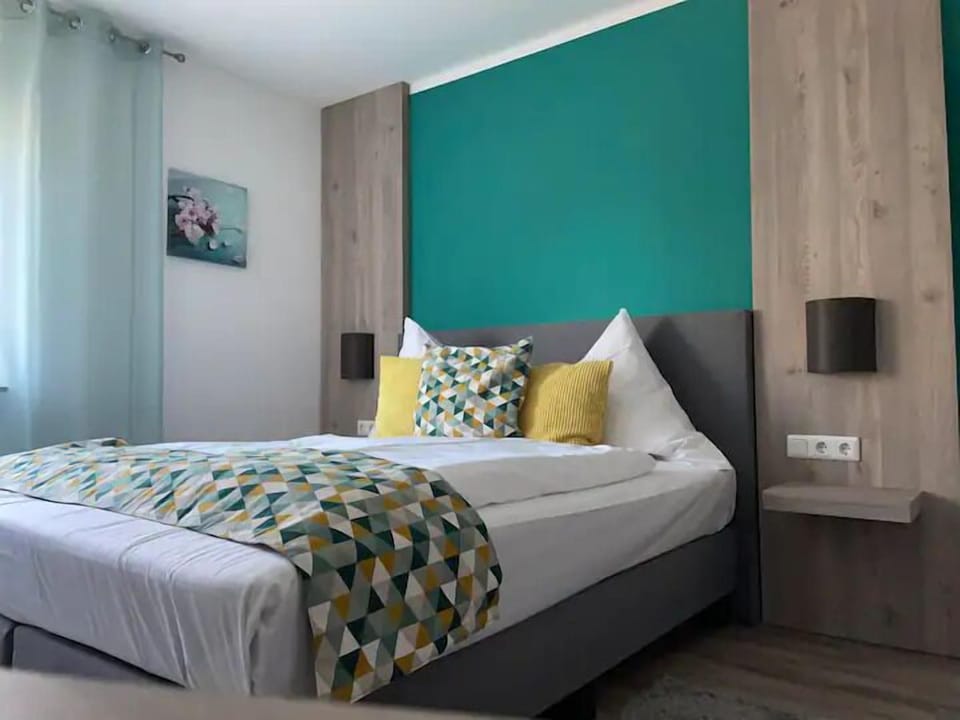 Standard Double Room | Blackout drapes, travel crib, WiFi (free), bed sheets