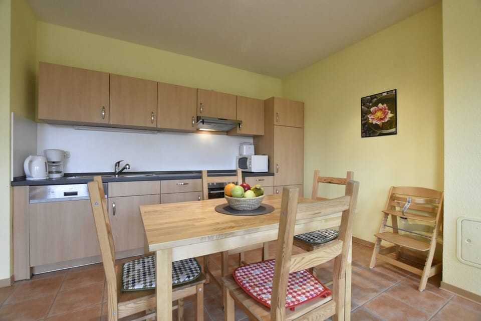 House | Private kitchen | Highchair