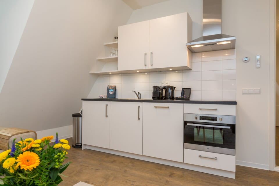 Apartment | Private kitchen | Electric kettle