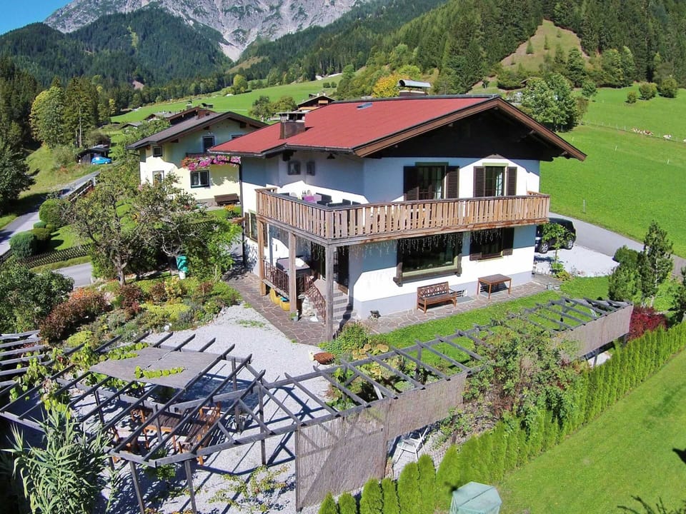 Chalet | Exterior