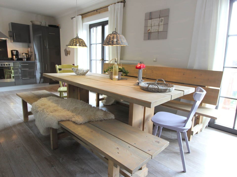 Chalet | Dining