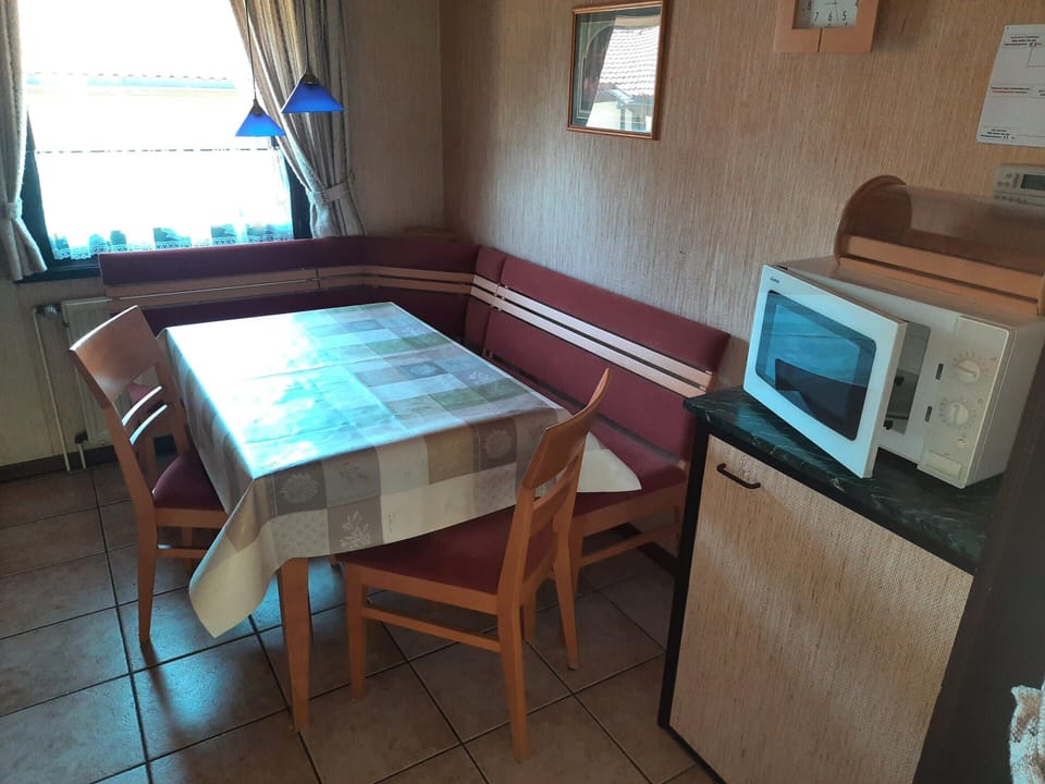House | Dining
