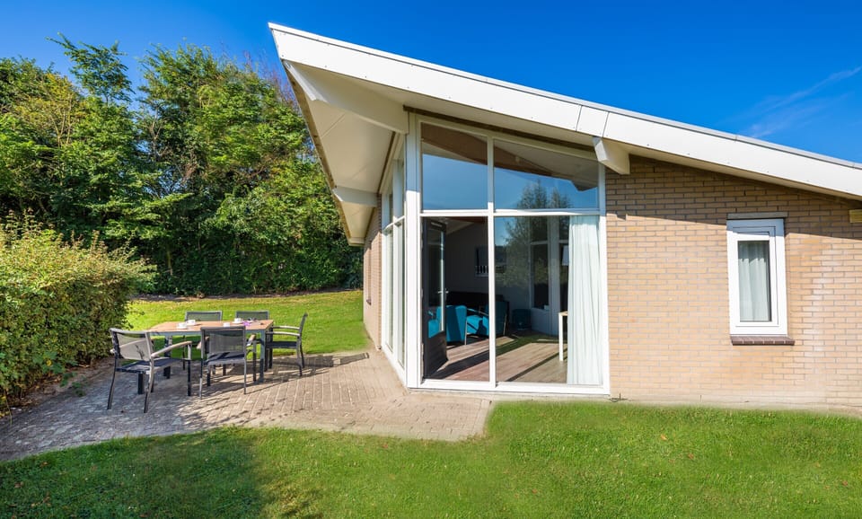 House | Outdoor dining