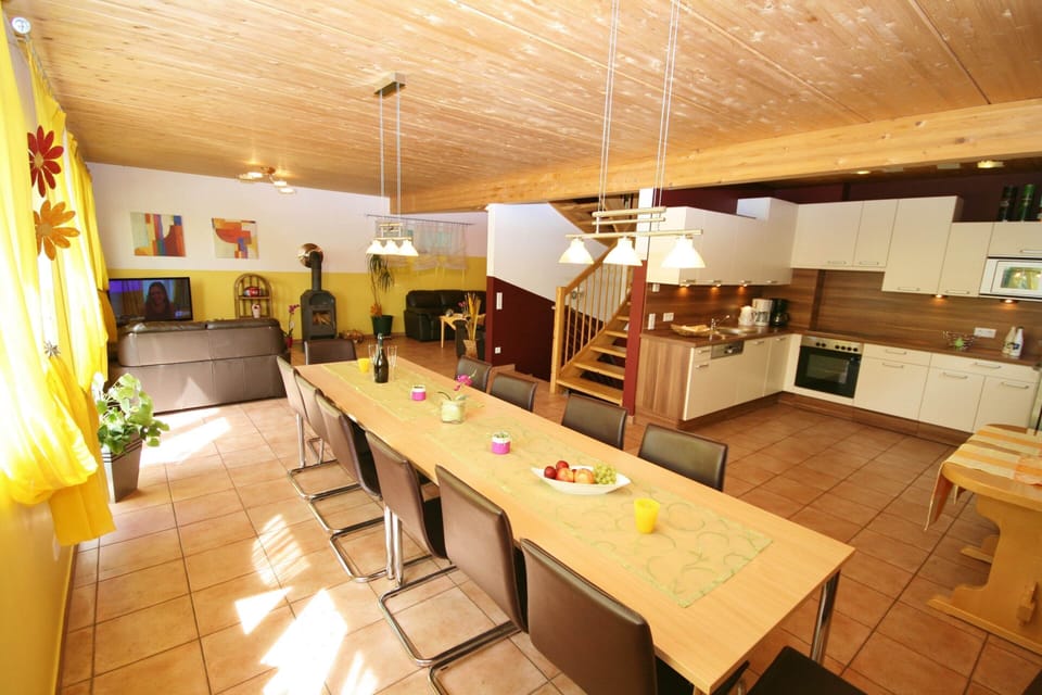 Chalet | Dining