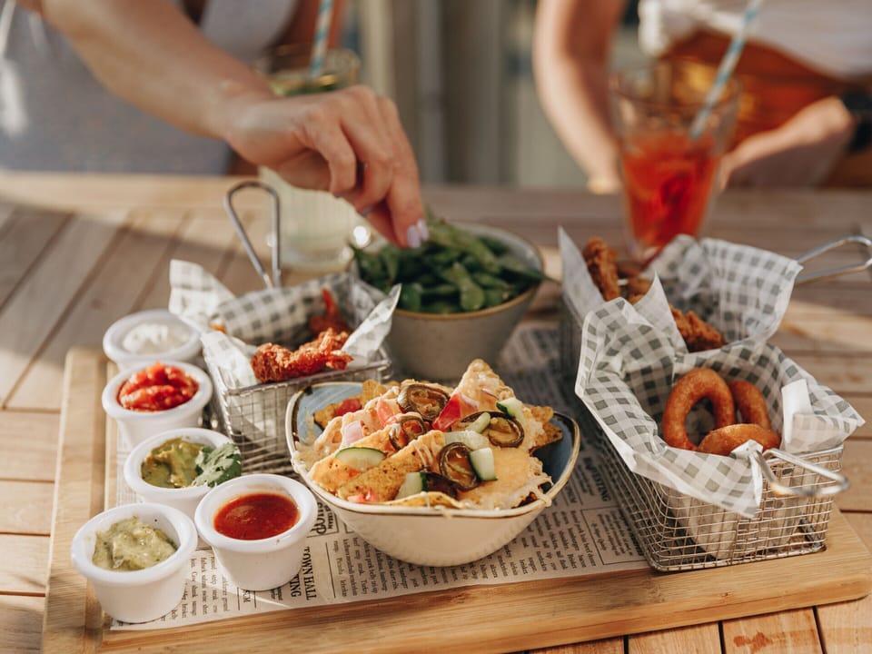 Bungalow | Dining