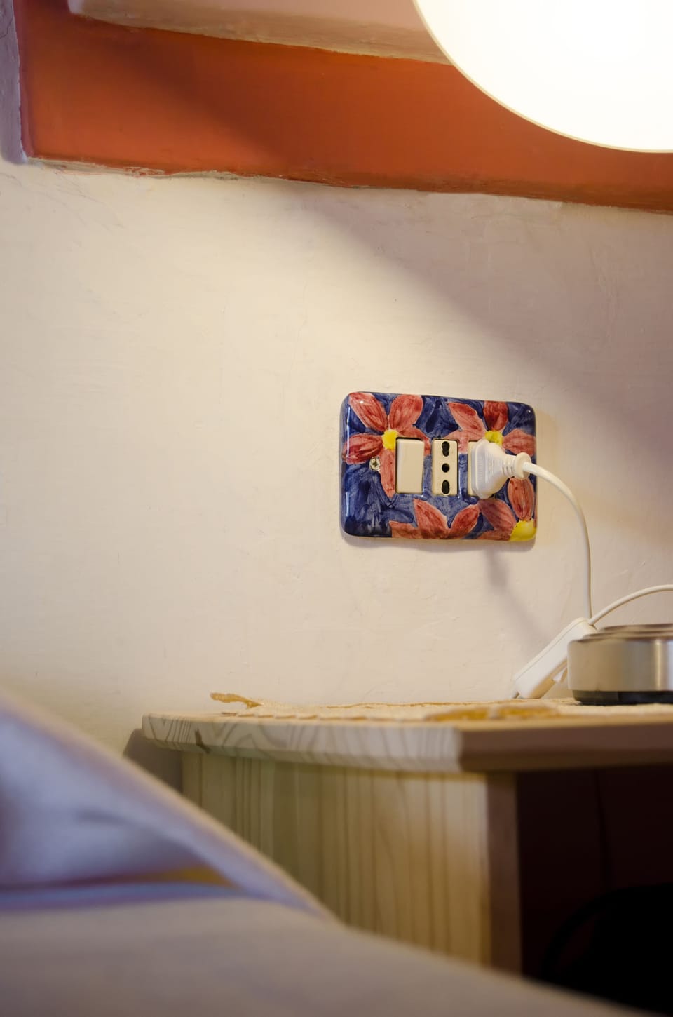 Economy Double Room (External Private Bathroom) | Minibar, in-room safe, desk, blackout drapes