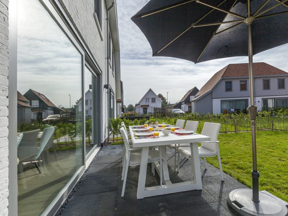 Villa | Balcony