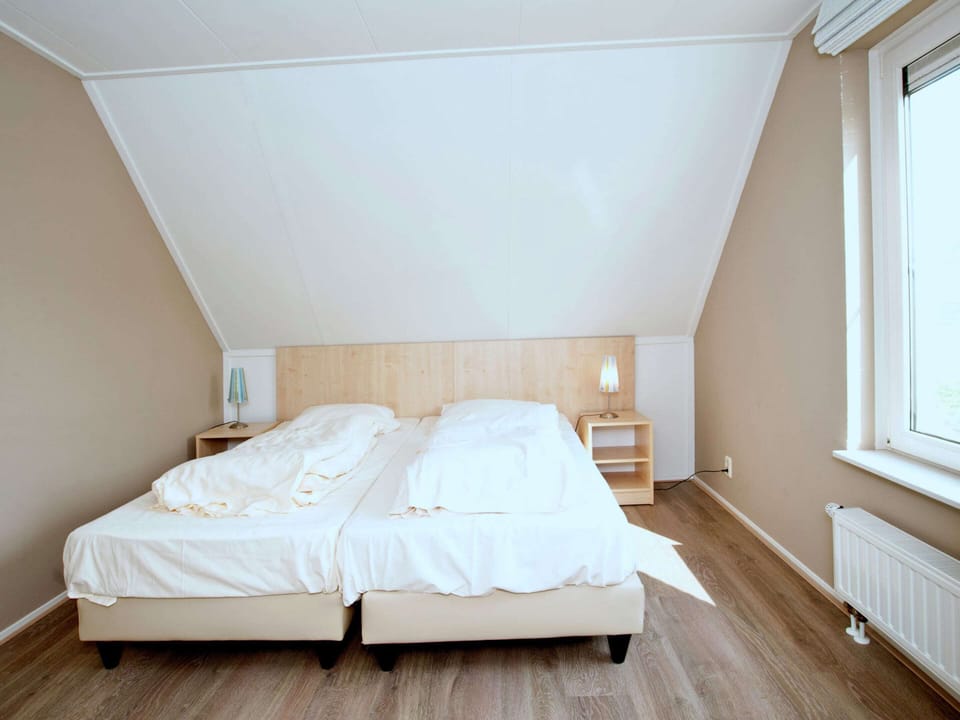 House | 3 bedrooms, individually furnished, bed sheets