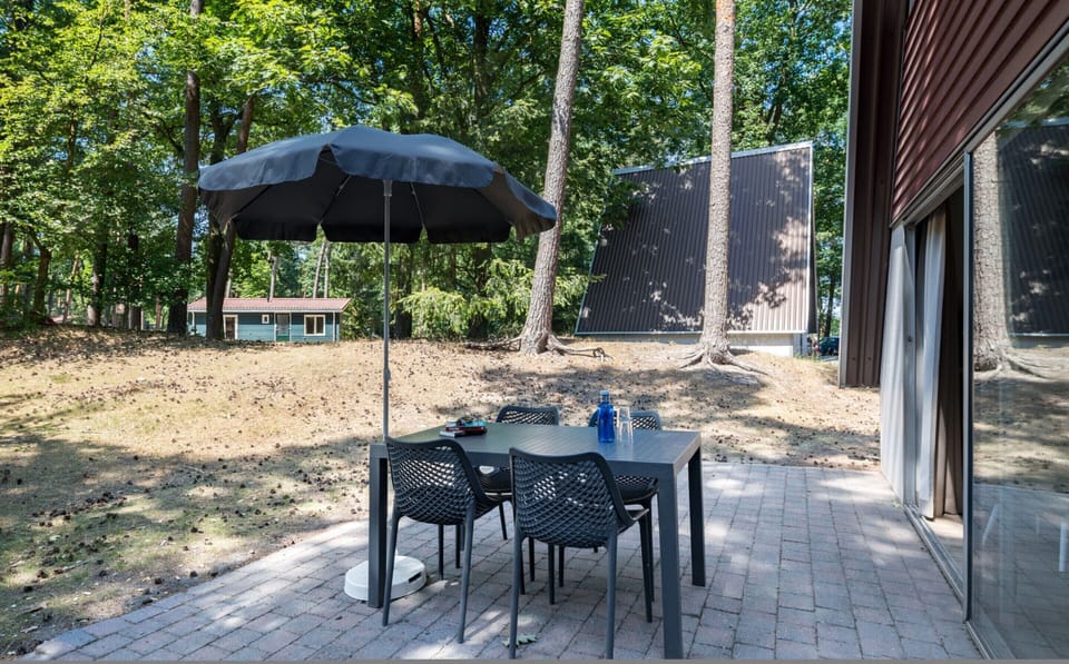 Bungalow | Dining