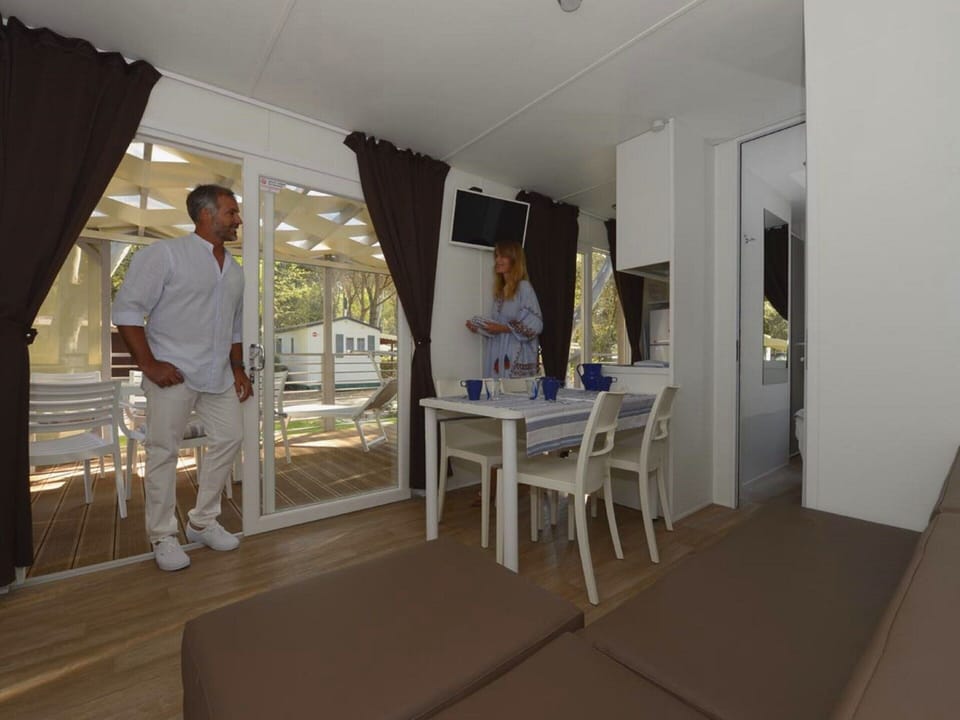 Chalet | Dining