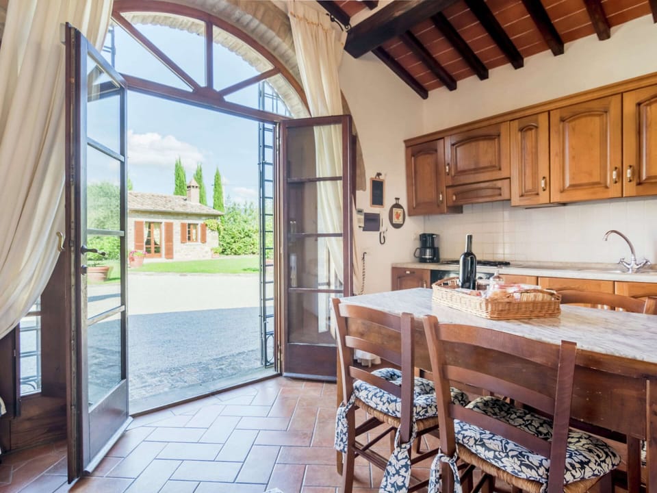 House | Private kitchen | Highchair
