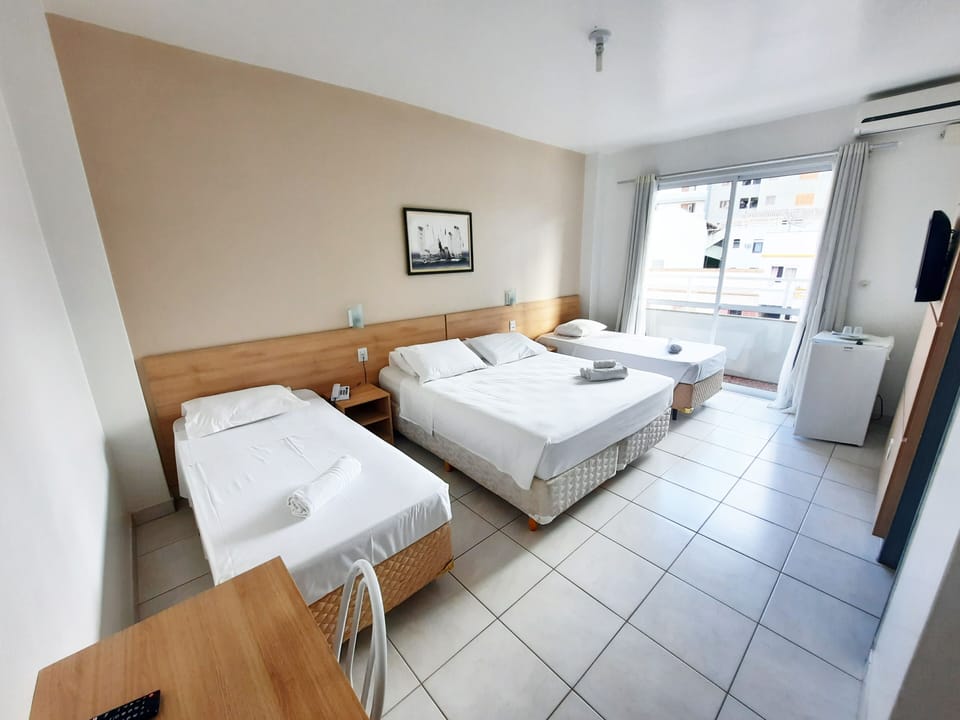 Deluxe Quadruple Room | Free WiFi, bed sheets