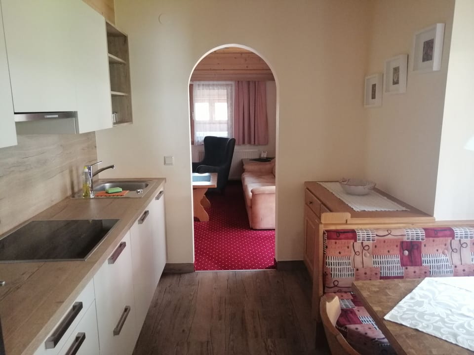 Comfort Apartment, 2 Bedrooms, Balcony (Typ C) | In-room dining