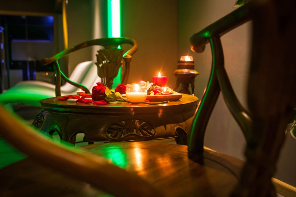 Sauna, hot tub, Turkish bath, body treatments, facials