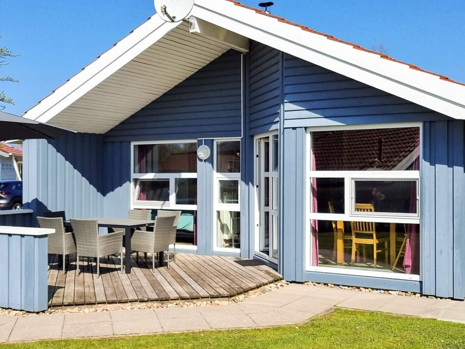 House | Exterior