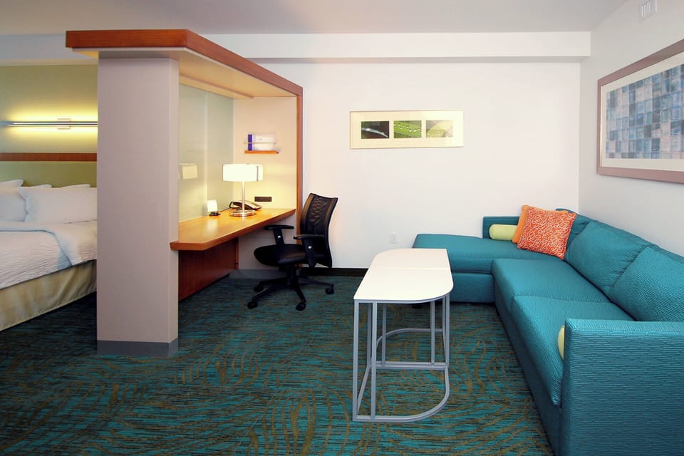 Desk, iron/ironing board, WiFi (free), bed sheets