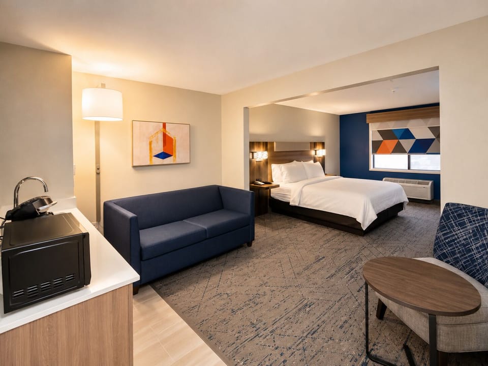 Suite, 1 King Bed, Accessible (Mobility, Accessible Tub) | Premium bedding, down comforters, pillowtop beds, in-room safe