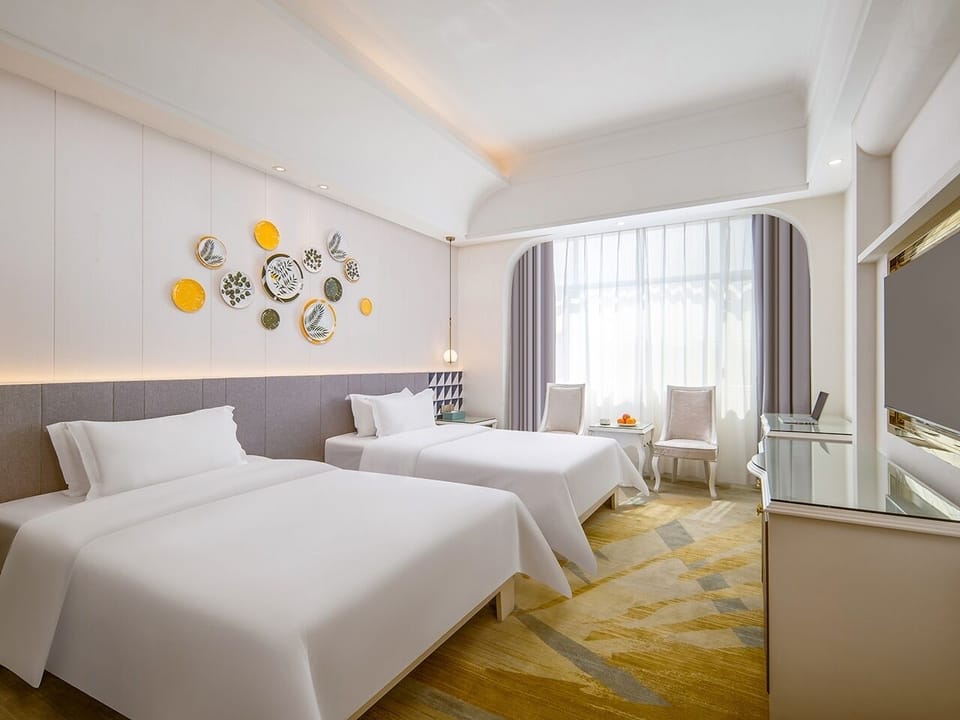 Business Twin Room | Premium bedding, in-room safe, desk, blackout drapes