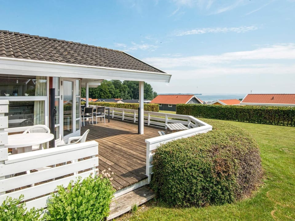 House | Water view