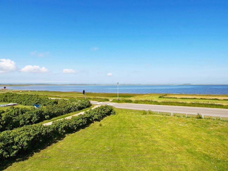 House | Water view
