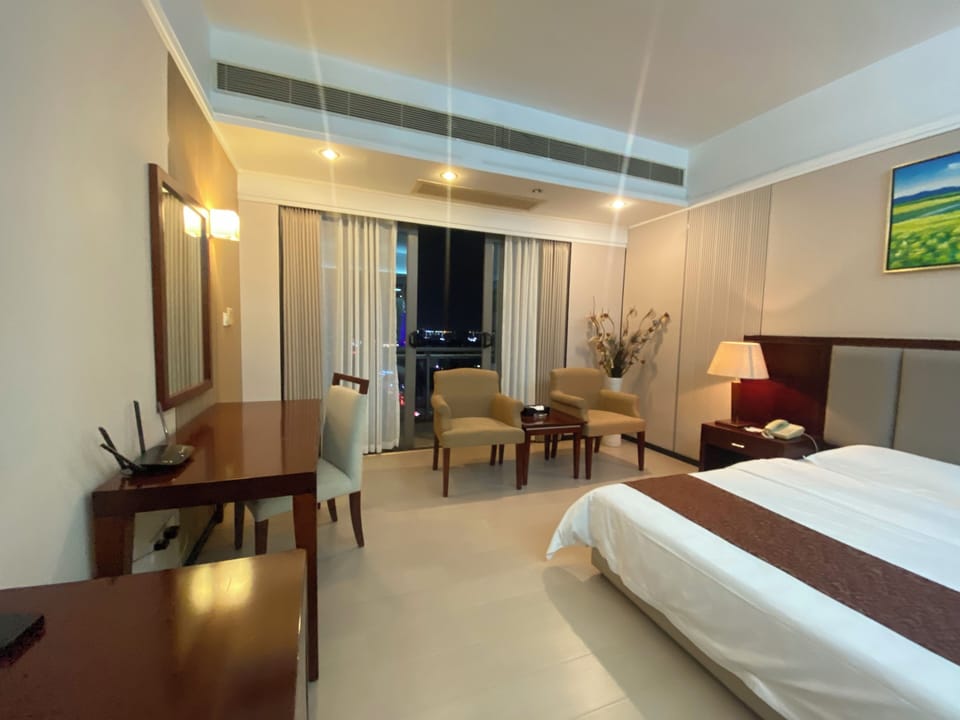 Standard Double Room, Non Smoking | Blackout drapes, soundproofing, free WiFi, bed sheets
