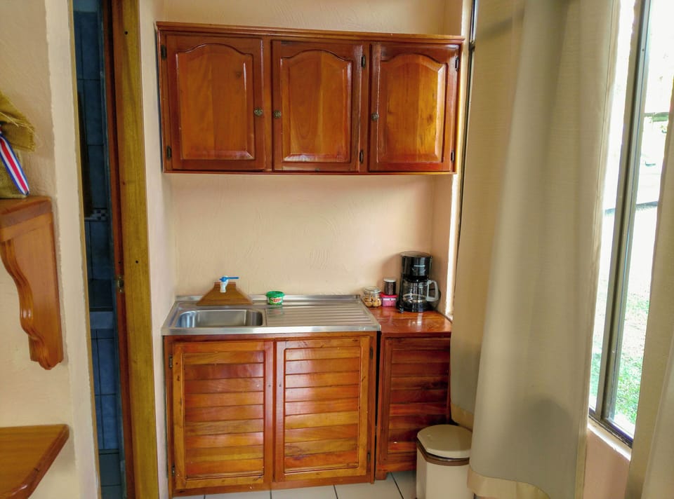Room, 1 Bedroom, Smoking, Garden View | 1 bedroom