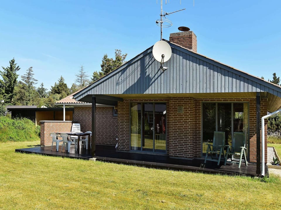 House | Exterior