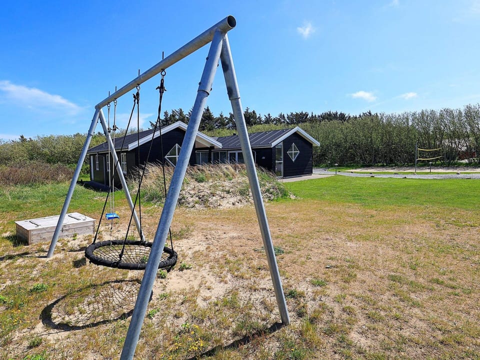 Stunning Holiday Home in Hirtshals with Hot Tub House in Hirtshals