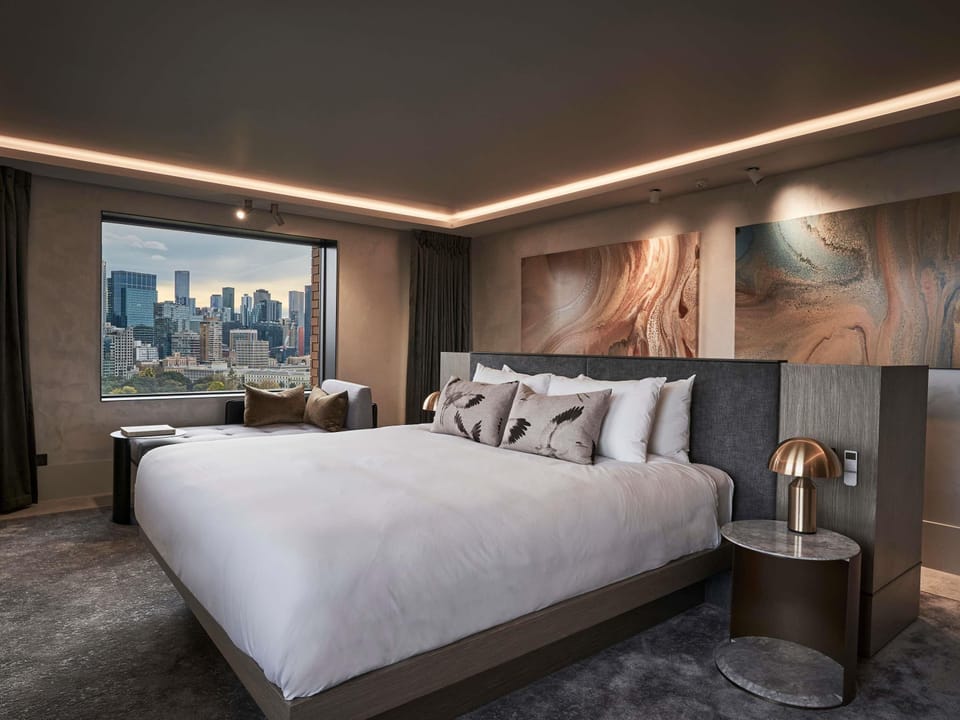 Executive Villa, 1 King Bed, Club Lounge Access (William Clarke Sky) | Premium bedding, pillowtop beds, minibar, in-room safe