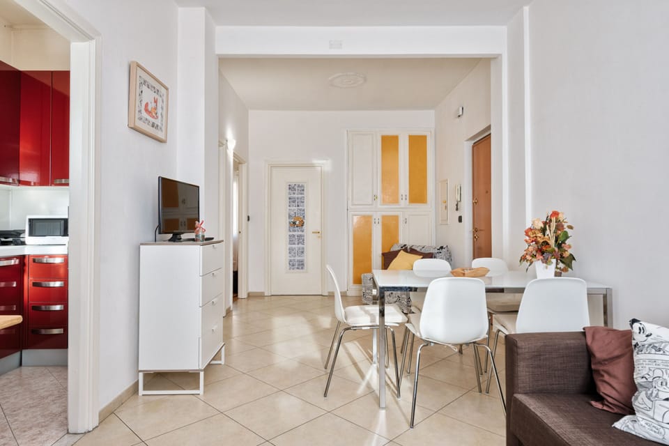 Apartment, 1 Bedroom | In-room dining