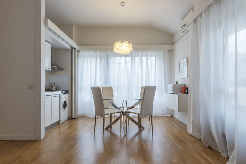 Apartment, 1 Bedroom | In-room dining