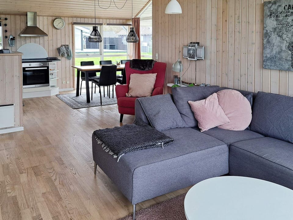 House | Dining